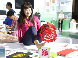 多项科技助残产品亮相服贸会，残疾人手工艺品引关注