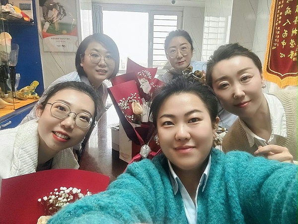 国际劳动妇女节活动回顾，恩德莱品牌多地爱心店温情献礼