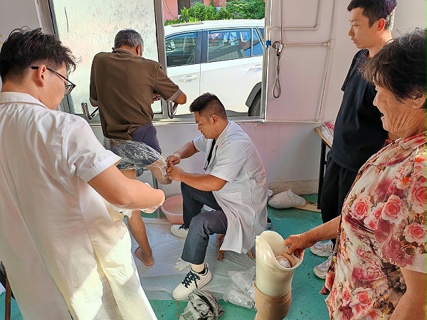 扶残助残 | 恩德莱山东爱心店走进蒙阴县残联为伤残朋友提供专业服务
