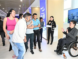 北京市残疾人服务示范中心迎来亚太地区18国20名记者参访交流