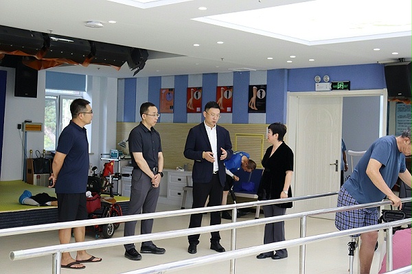 民革吉林省直文教一支部领导赴恩德莱长春爱心店调研指导工作