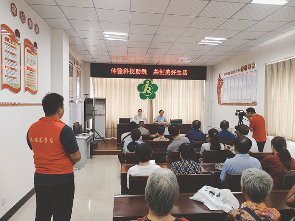 恩德莱邯郸爱心店开展涉县残联项目精准助残假肢取型及助听器适配服务！