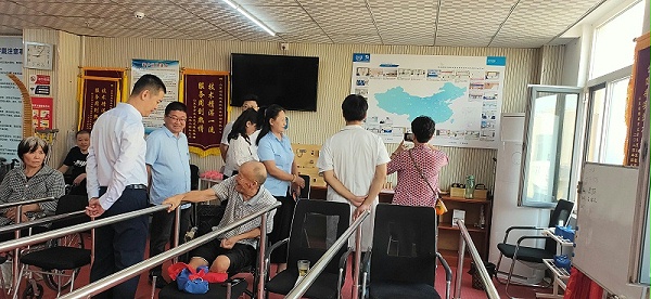 济宁市社保中心专家组一行莅临恩德莱山东爱心店检查指导工作