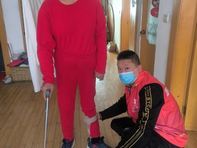 吉林市恩德莱爱心店：暖心上门，精准适配足托传递爱