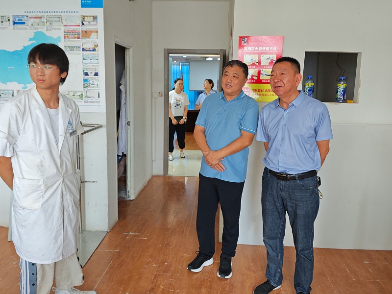 洛口街道办事处及政协联络处领导莅临恩德莱山东爱心店考察指导