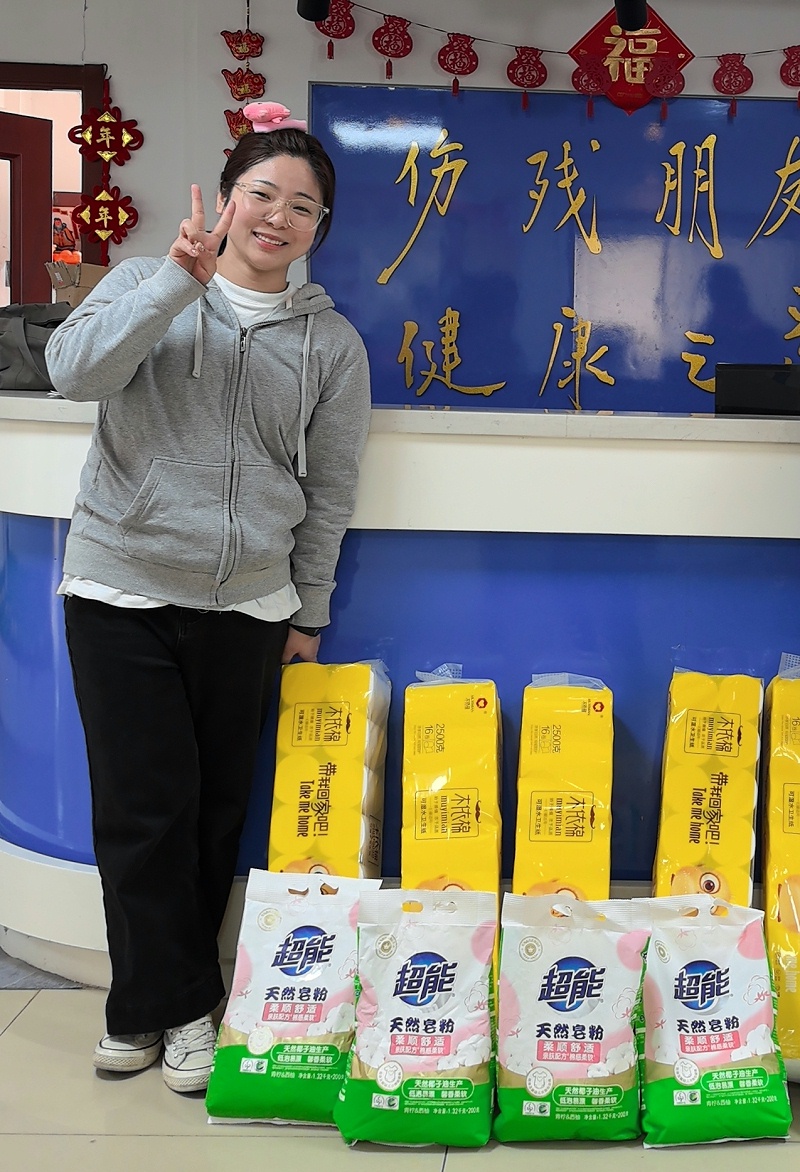 国际劳动妇女节活动回顾，恩德莱品牌多地爱心店温情献礼