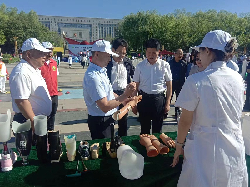 恩德莱北京爱心店参与张家口市全国助残日活动，展示科技助残成果