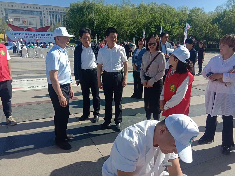 恩德莱北京爱心店参与张家口市全国助残日活动，展示科技助残成果
