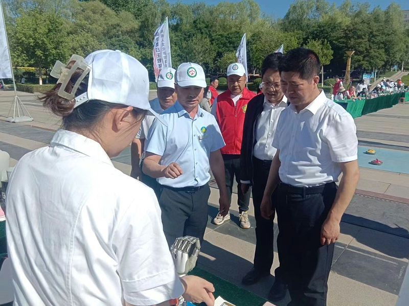 恩德莱北京爱心店参与张家口市全国助残日活动，展示科技助残成果