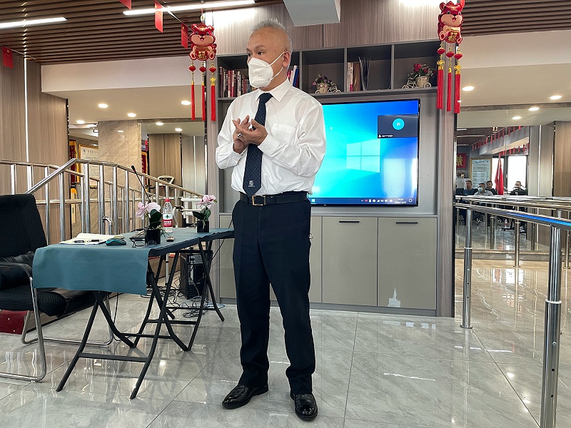 恩德莱北京系统董事长刘艳红在厂家产品交流会上发言