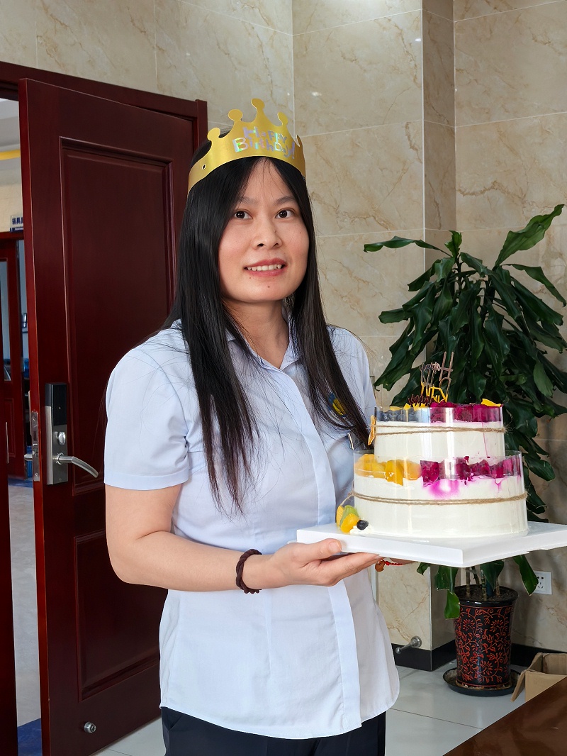 共筑团结感恩丨恩德莱北京爱心店举办9月员工生日会