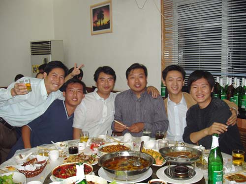 2005年10月1号国庆，公司员工聚餐拾趣