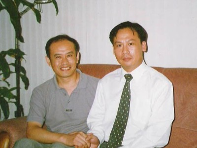 2004年8月26日，中国假肢学校姚显会校长到北京公司参观指导