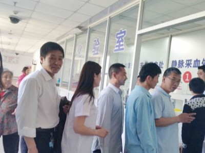 公司工会组织员工进行年度体检
