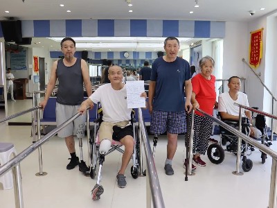 热情服务技术精湛 | 恩德莱长春爱心店收到客户们送来的联名感谢信