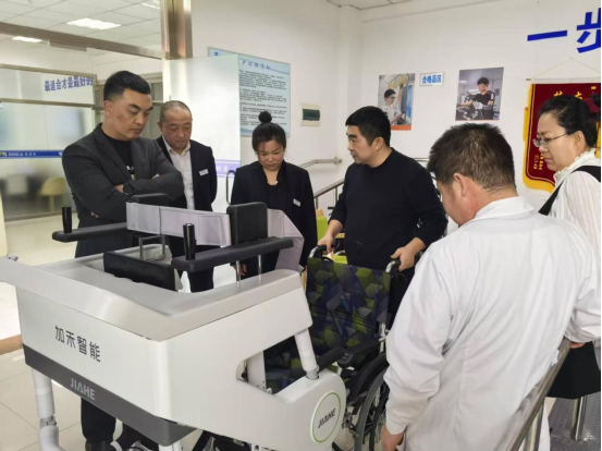 赤峰爱心店开展恩德莱智能康复机器人专题培训：重新定义行走的可能