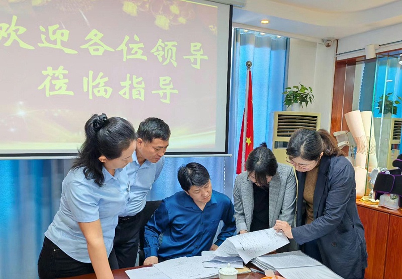 泰安市社保中心领导一行莅临山东恩德莱公司进行指导检查