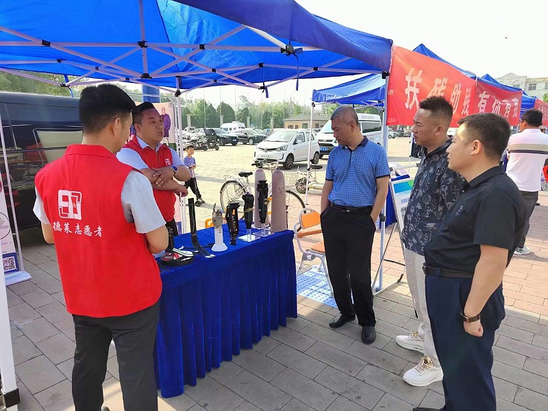 恩德莱石家庄爱心店与鹿泉残联合作，为听障人士举办助听器适配活动。并受邀参加雄县第三十四次全国助残日系列主体活动！