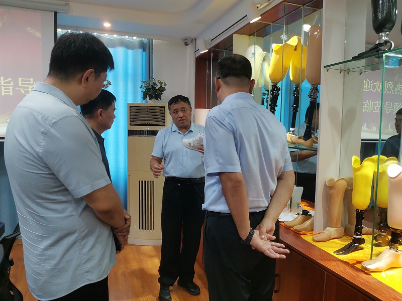 济南市、区残联领导一行莅临恩德莱山东爱心店暨药山如康家园调研考察