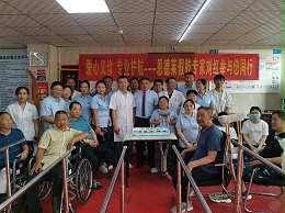 恩德莱山东爱心店喜迎10周年庆典，孙祥礼总经理与客户共享喜悦时刻