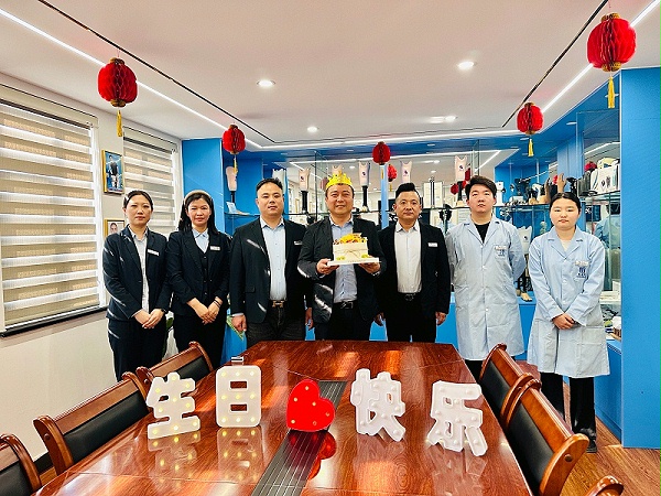 刘建民生日照片