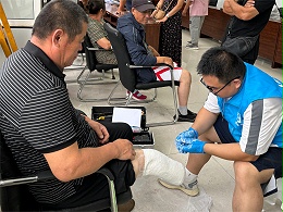 恩德莱长春爱心店开展假肢适配活动