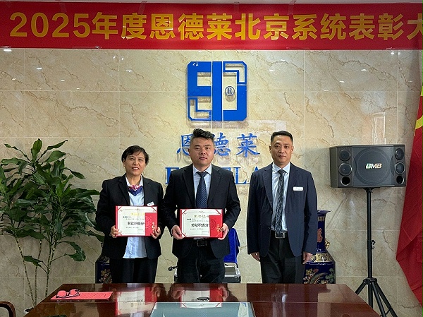 b215f595b5be4f299b87f6c2c4c8b1ec~tplv-tt-origin-web_gif