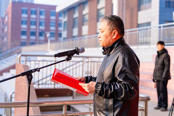 荣获“山东好人”等称号的恩德莱山东爱心店总经理孙祥礼