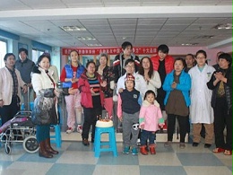 可爱的小朋友 祝你生日快乐