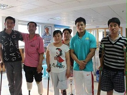 热烈祝贺吕小军 4破世界纪录成为男举历史第一人