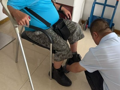 恩德莱吉林爱心店：为特殊脚型患者重塑行走希望