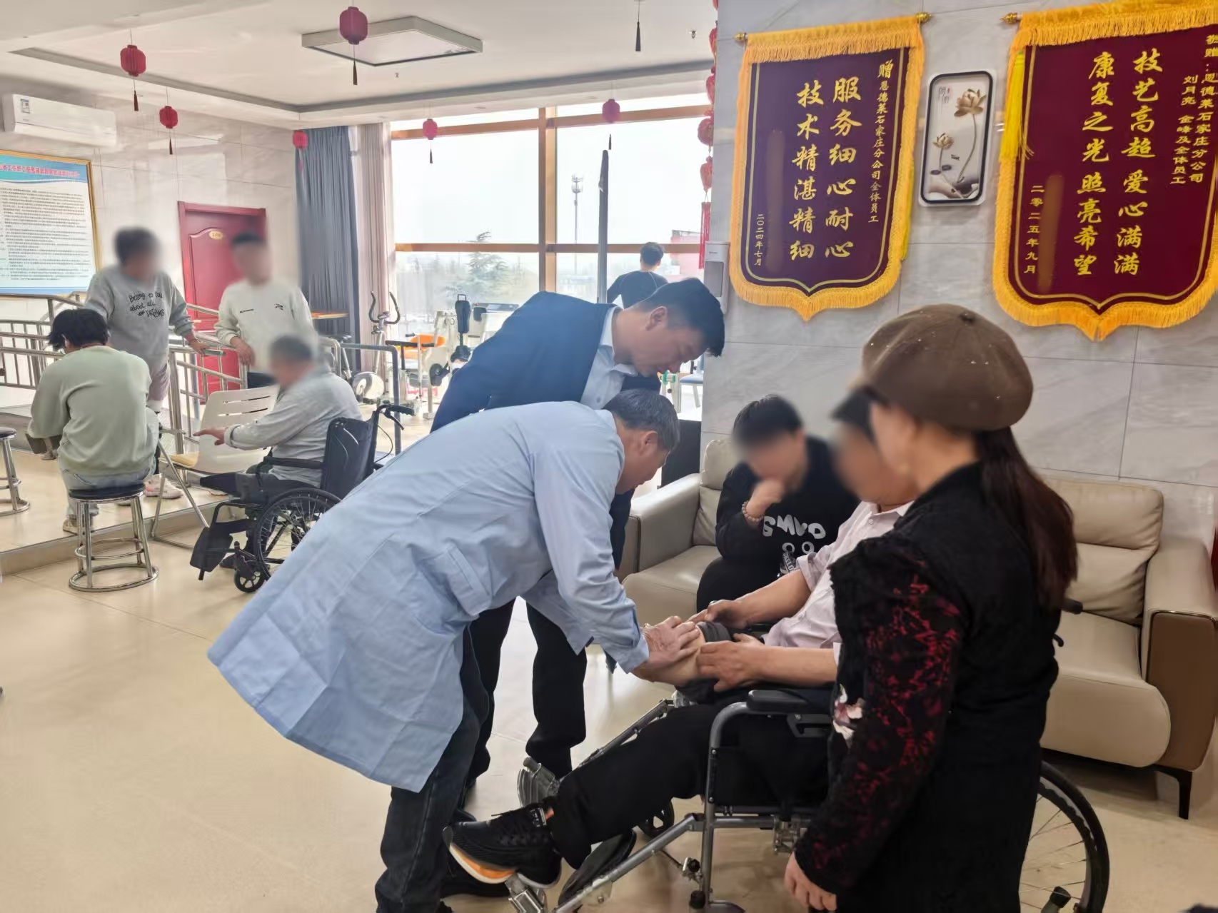 专家亲临 暖心助行 | 恩德莱石家庄爱心店刘红举专家义诊活动圆满完成