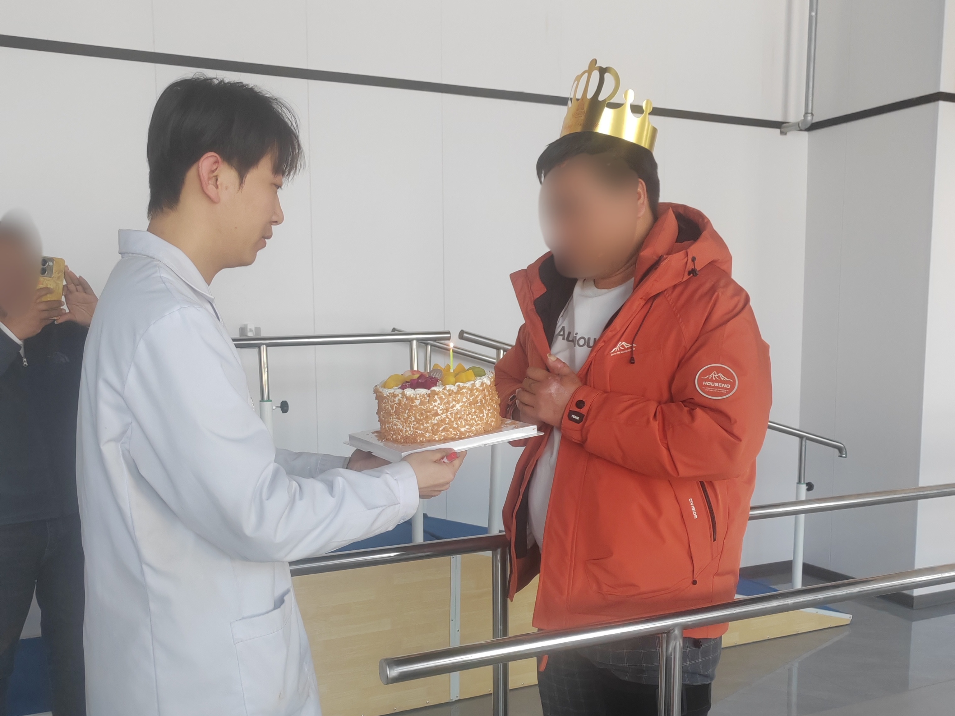 冬日里的暖阳：恩德莱一场特别的生日会