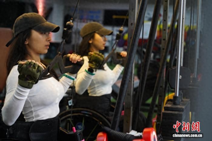 f0a8fce3d9cd40baaf28d75f6c6ffb77~tplv-tt-origin-web_gif f0a8fce3d9cd40baaf28d75f6c6ffb77~tplv-tt-origin-web_gif