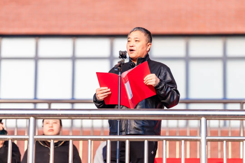 荣获“山东好人”等称号的恩德莱山东爱心店总经理孙祥礼2